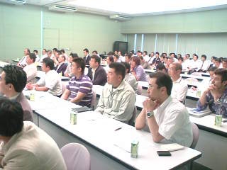 へ～そこまでするのーなんて思いながら聞いていらっしゃいます、皆しんけんでっす！！