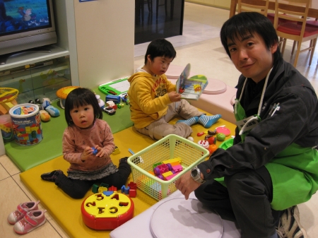 やっぱ、女の子は、遊びがおとなしくっていいね～