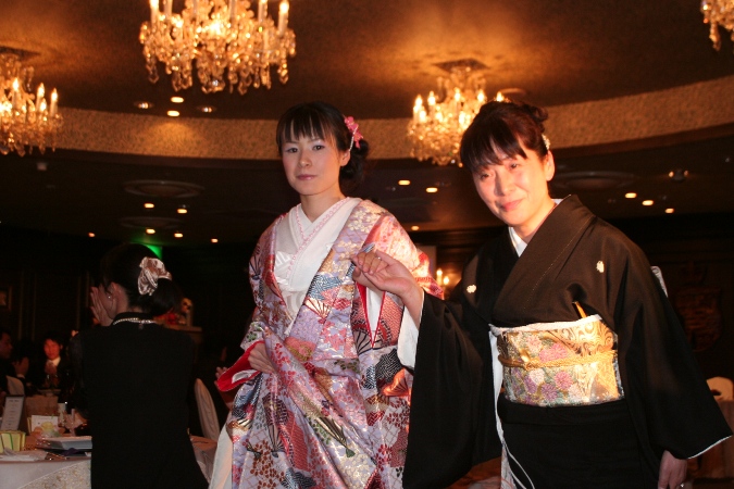 母　美奈子の小じわが目立ちますが、ここでは問題にしないで下さいませ。