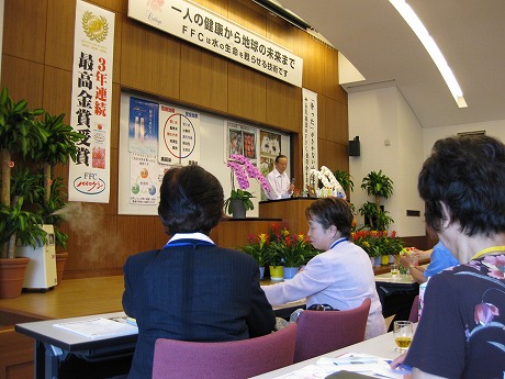 社長様の講演です。