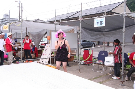 夏に女装しても暑苦しいだけですね、、来年は高村さんに水着を着させることにしよう。うん、そうしよう。