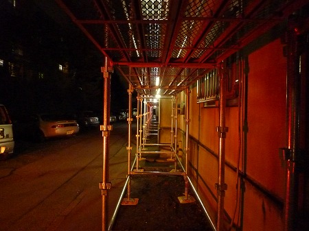 街灯の色でもいろんな雰囲気が味わえます。