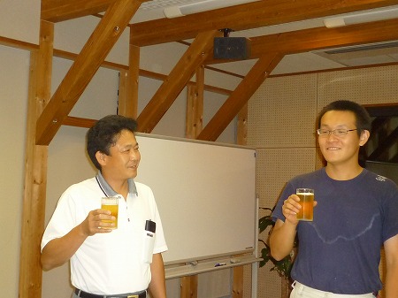梨さんからは最後に、飲んでいるように見える飲み方を伝授されてました