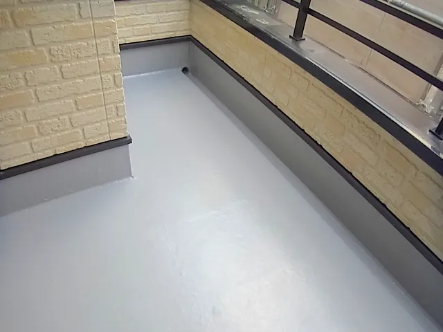 一軒家のベランダ